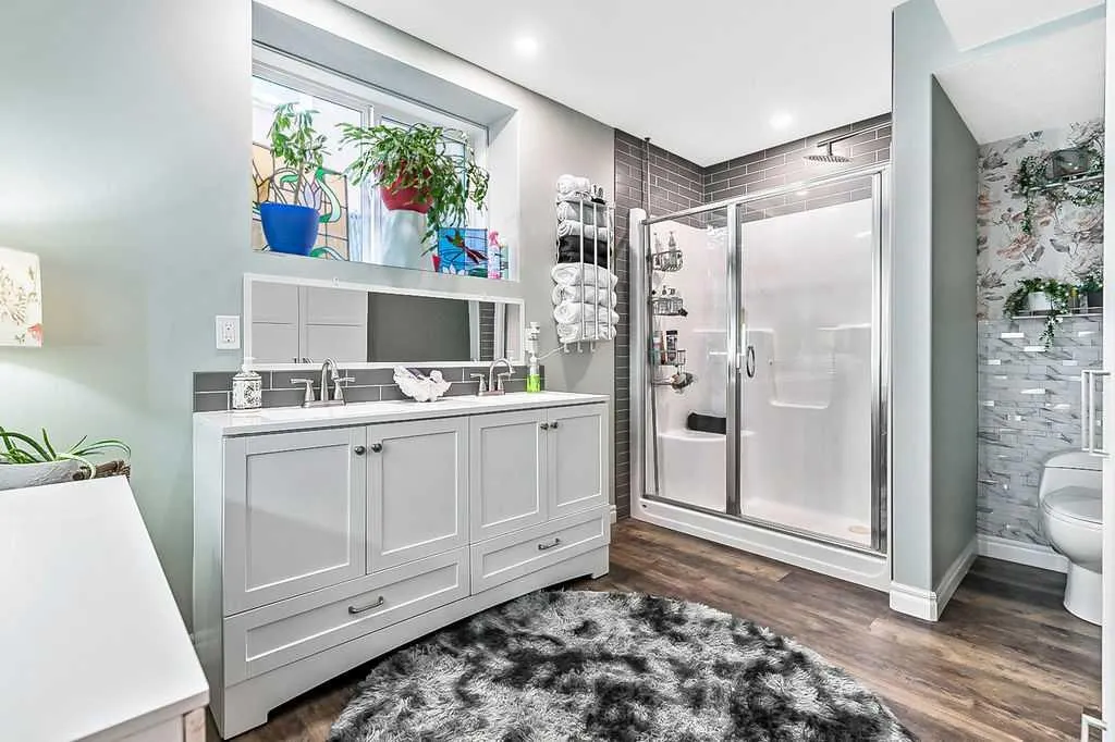 317 John Street SW