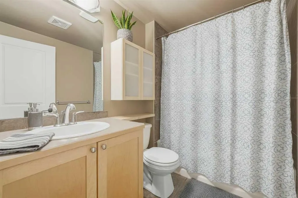 316 22 Avenue SW, #17