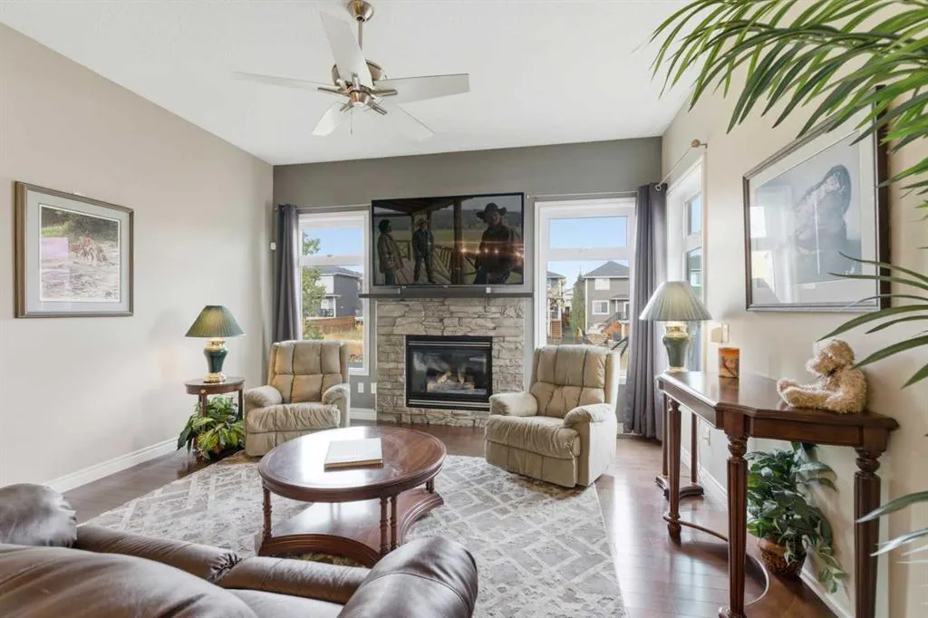 788 Luxstone Landing SW