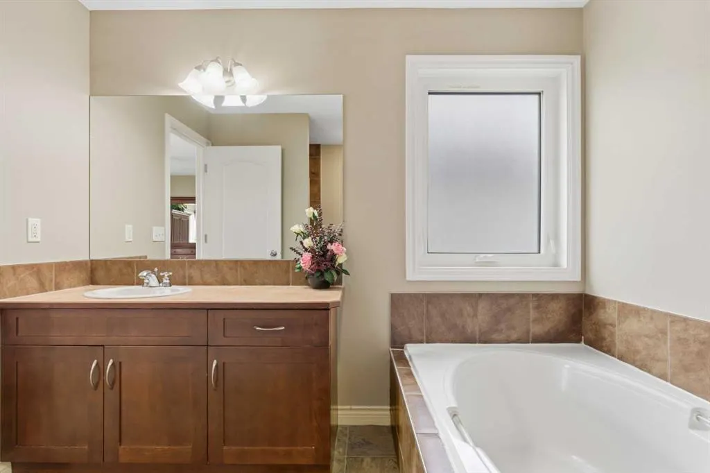 788 Luxstone Landing SW