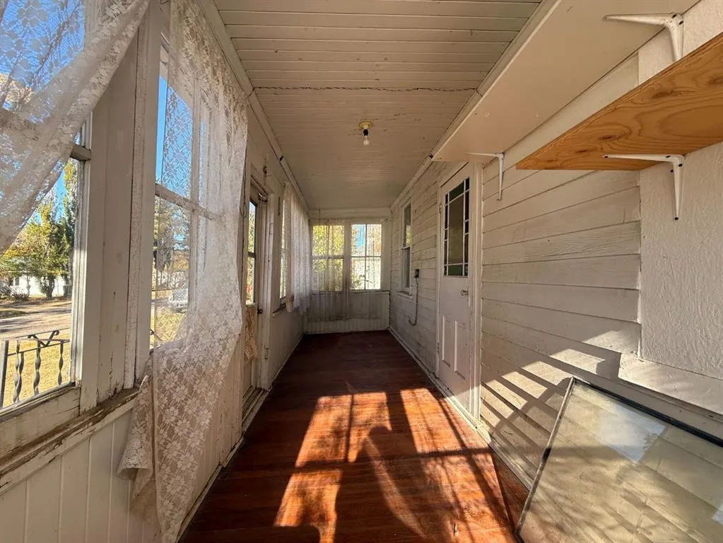103 2 Street W