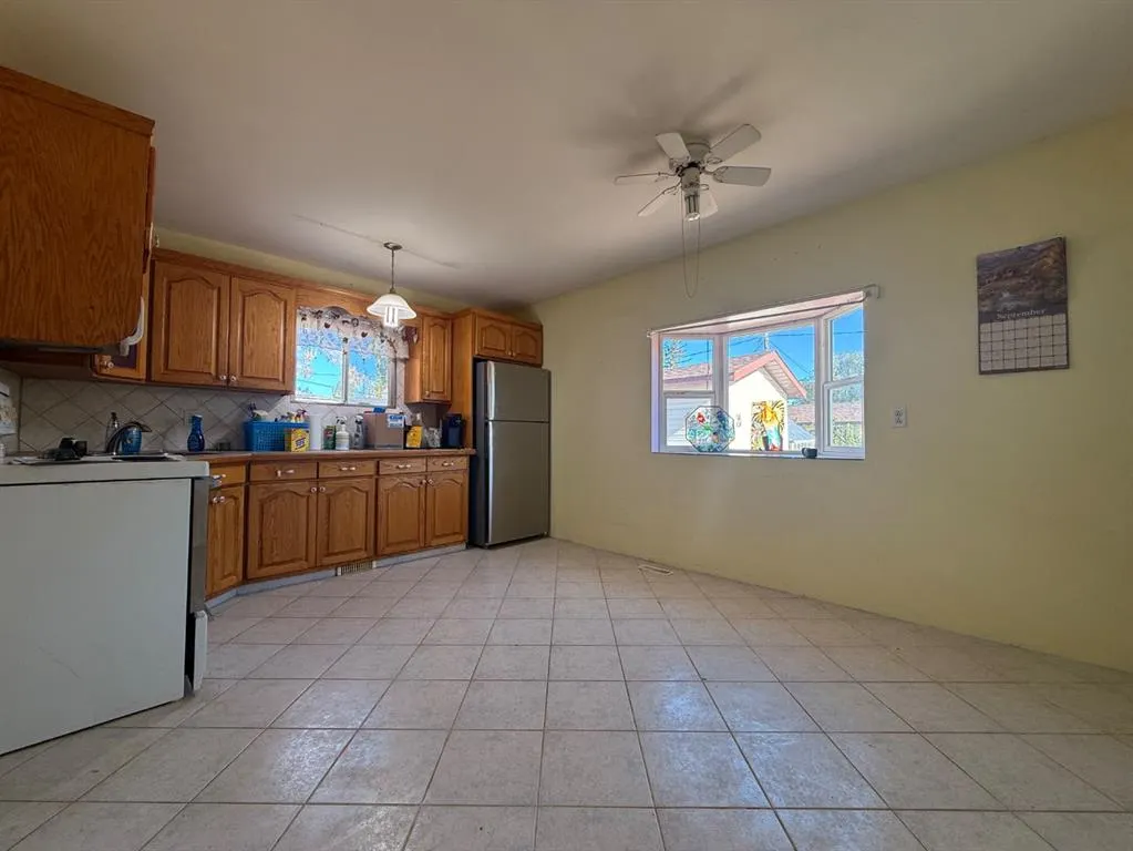 103 2 Street W
