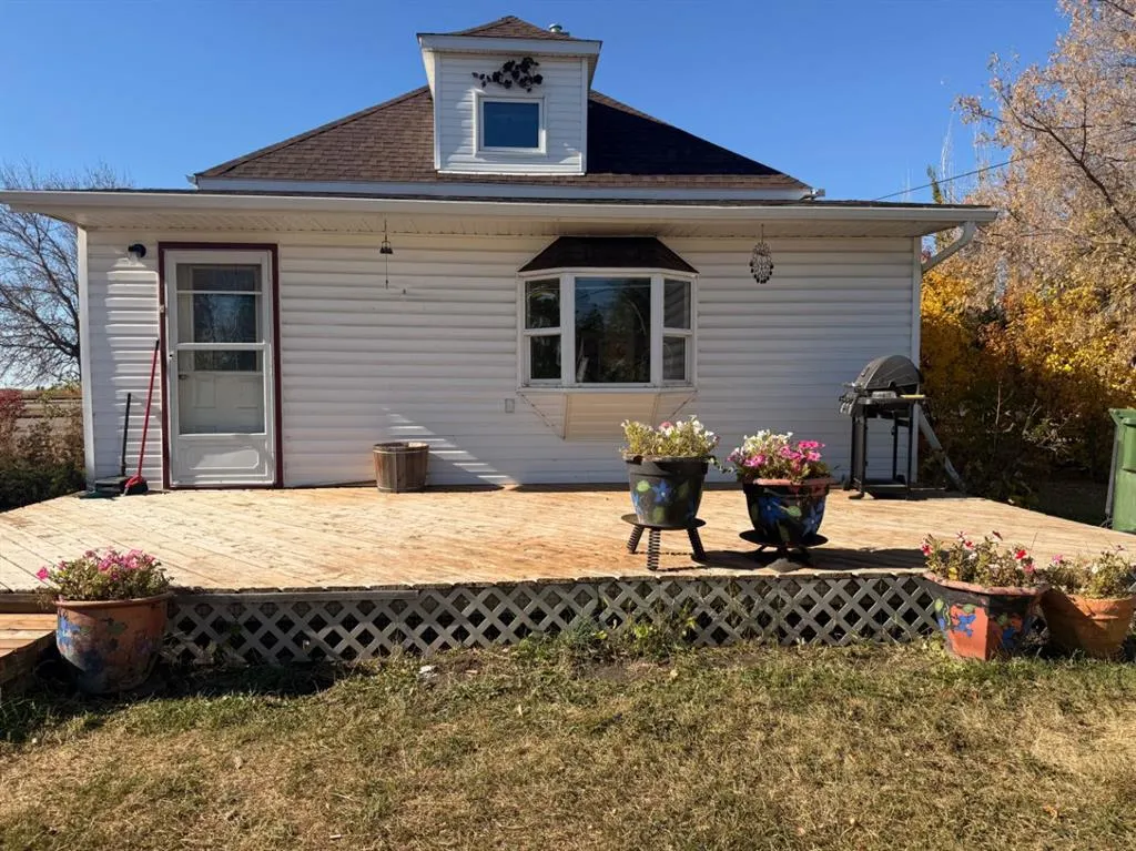 103 2 Street W