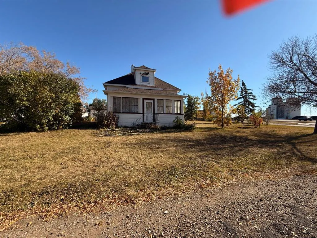 103 2 Street W