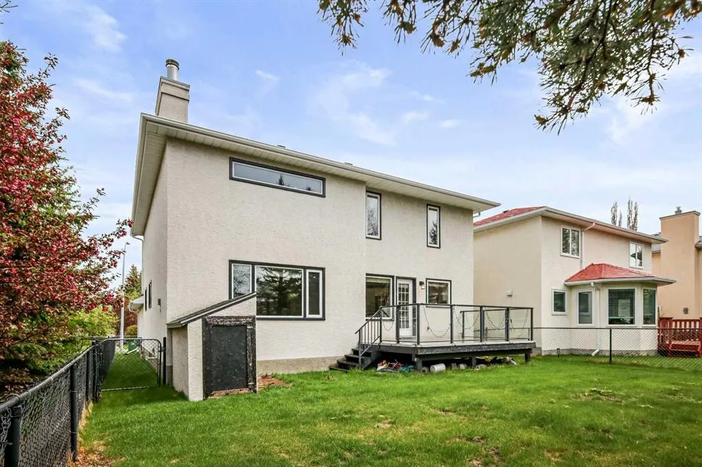 26 Hamptons Grove NW