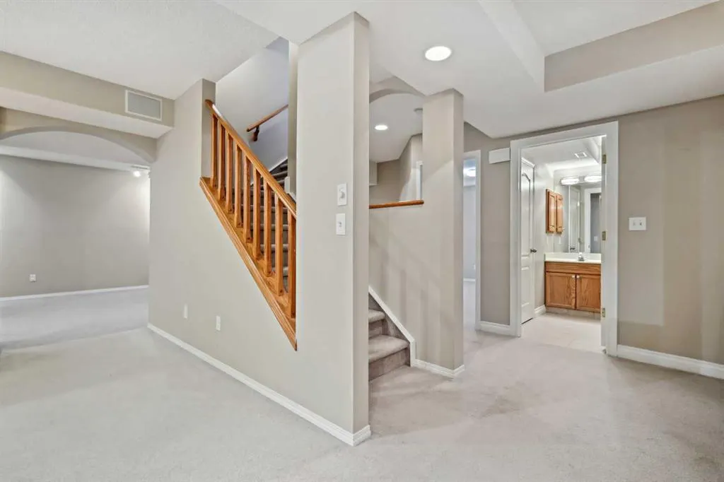 26 Hamptons Grove NW