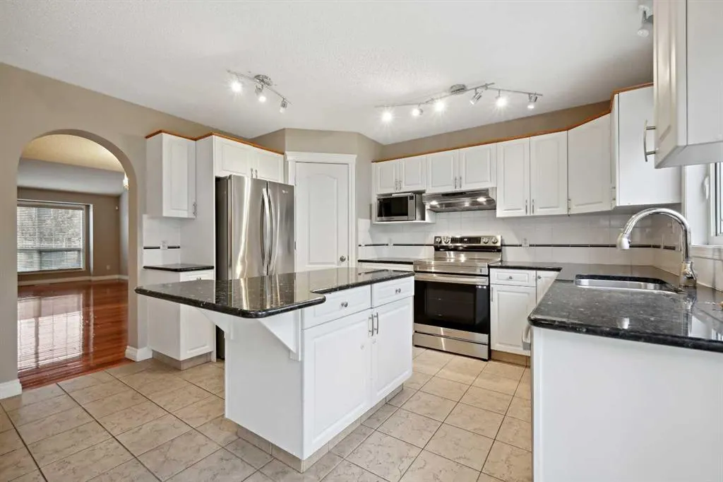 26 Hamptons Grove NW
