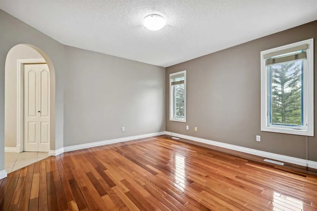 26 Hamptons Grove NW