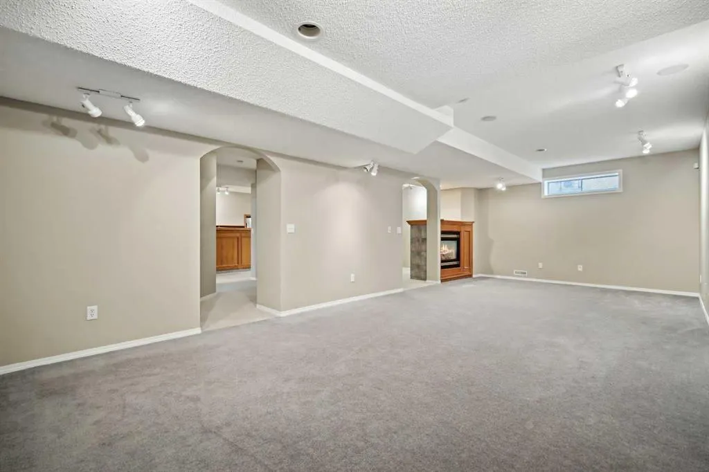 26 Hamptons Grove NW
