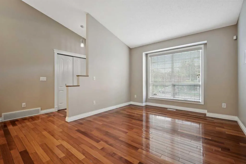 26 Hamptons Grove NW
