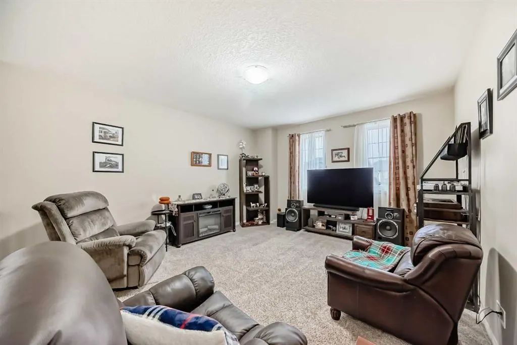 132 Waterlily Cove