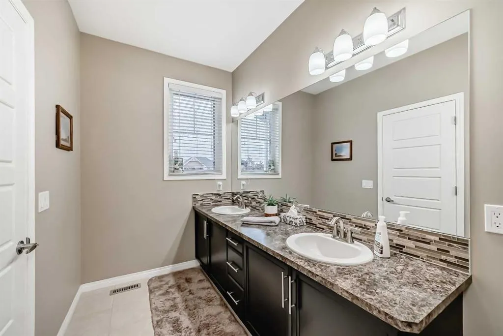 132 Waterlily Cove