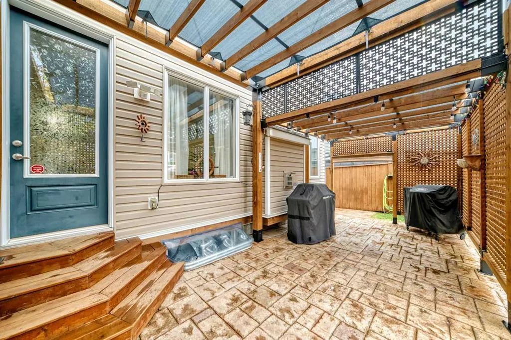 132 Waterlily Cove
