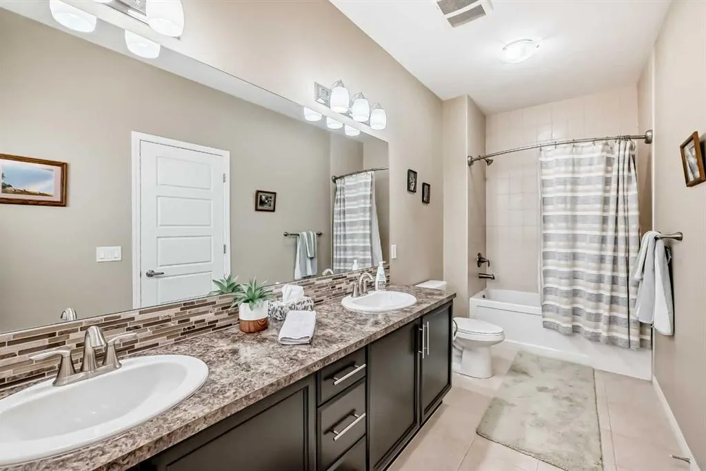 132 Waterlily Cove