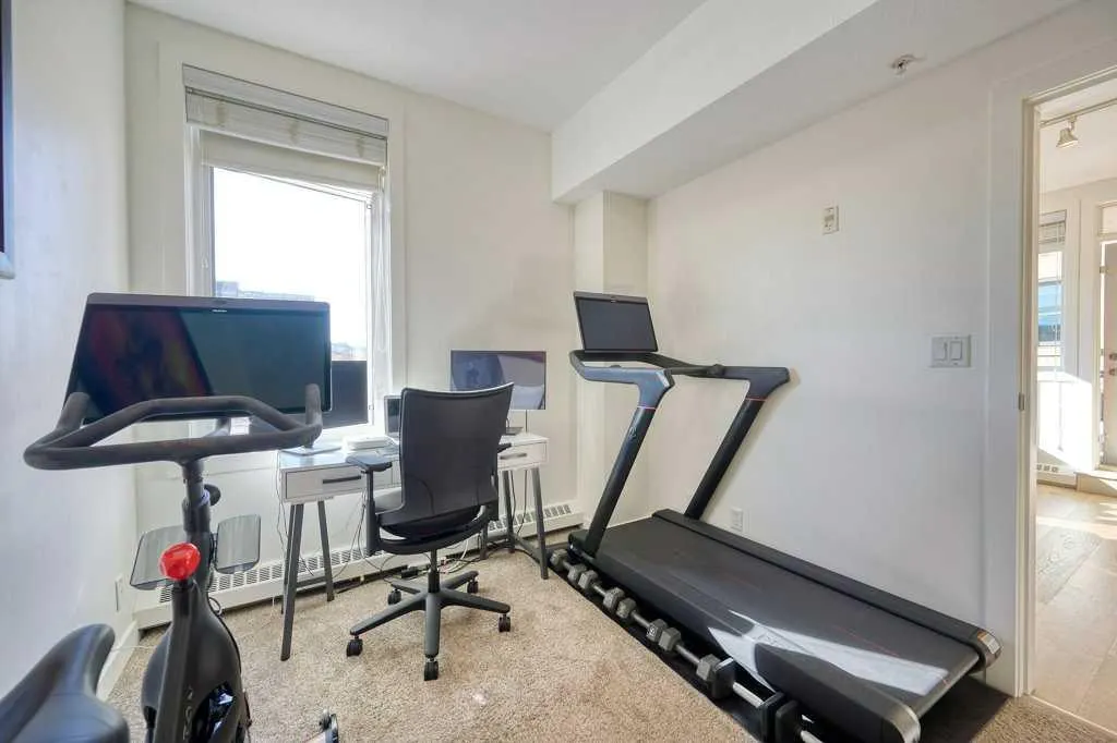 333 22 Avenue SW, #306