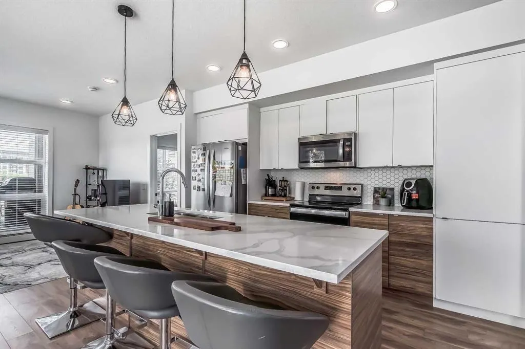 19621 40 Street SE, #112