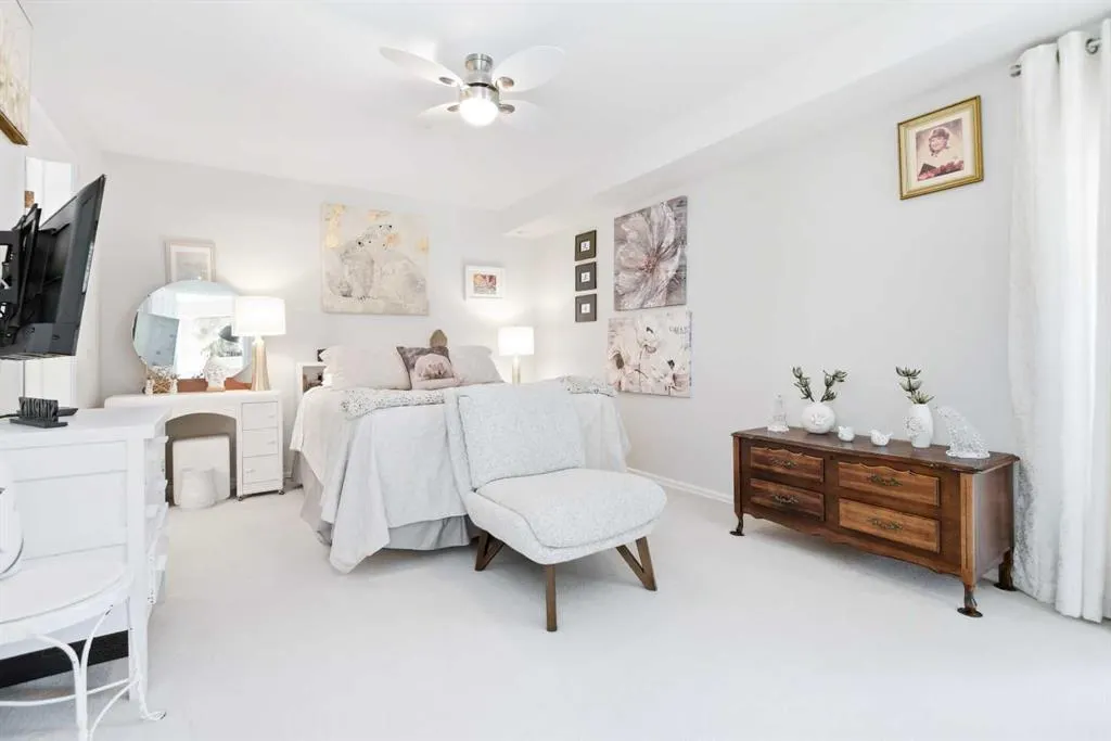 6118 53 Avenue, #111