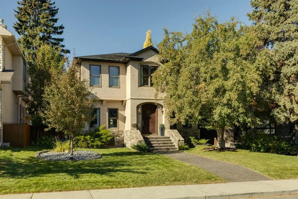 2009 32 Street SW