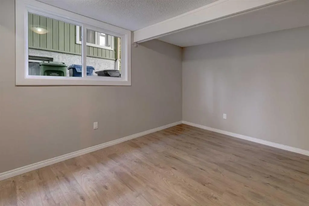 531 Sabrina Road SW