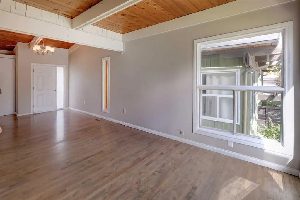 531 Sabrina Road SW