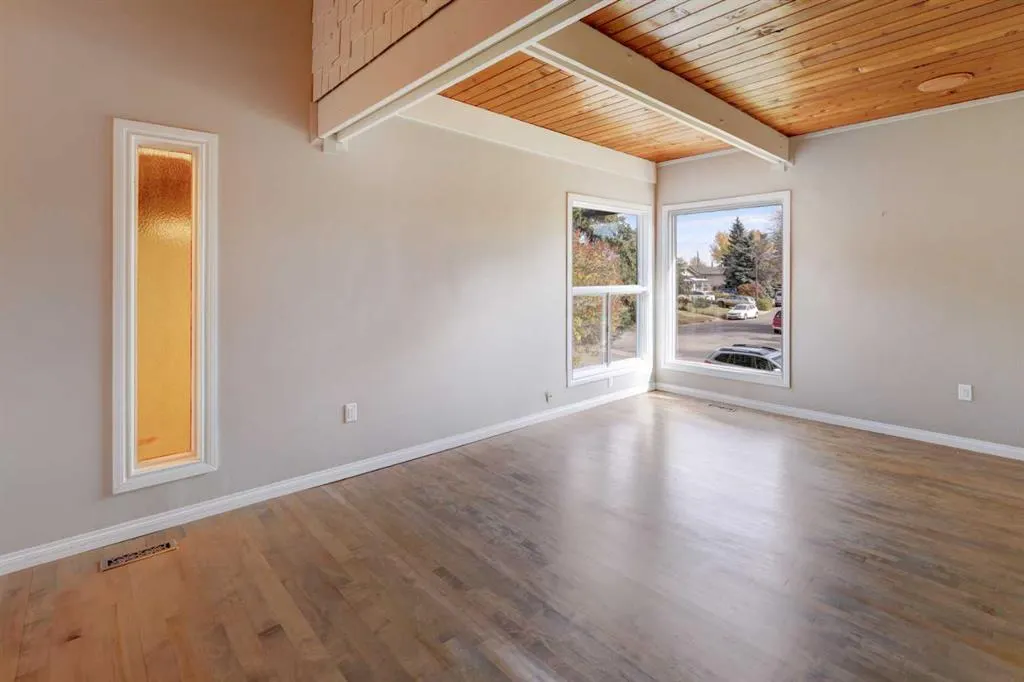 531 Sabrina Road SW