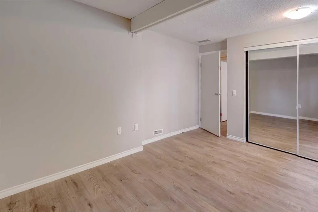 531 Sabrina Road SW
