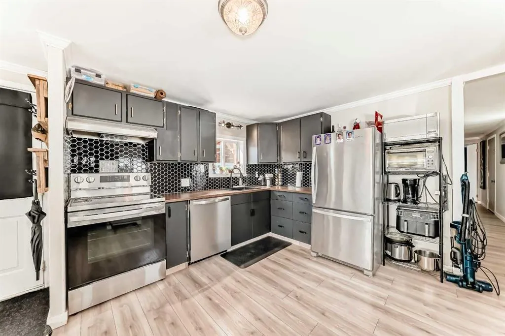 1101 84 Street NE, #724