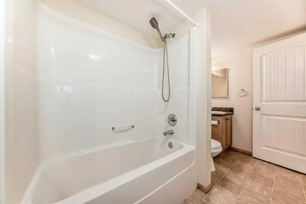 20 Panatella Landing NW, #106