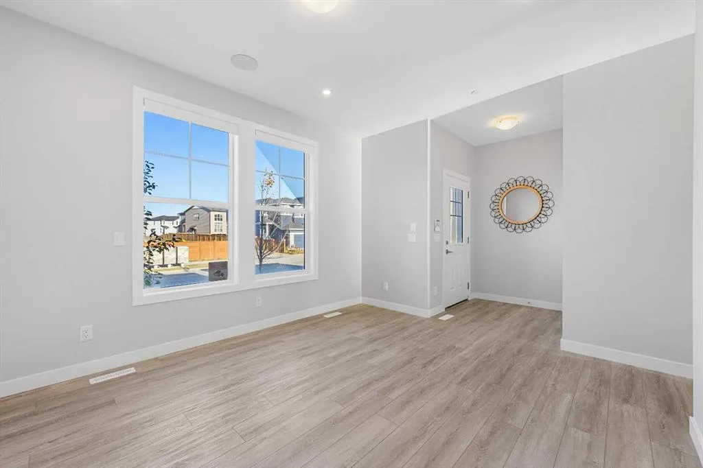 129 Hotchkiss Way SE