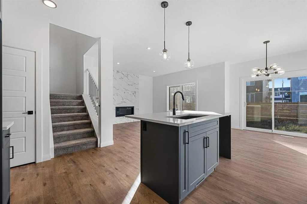 95 Dawson Wharf Mount