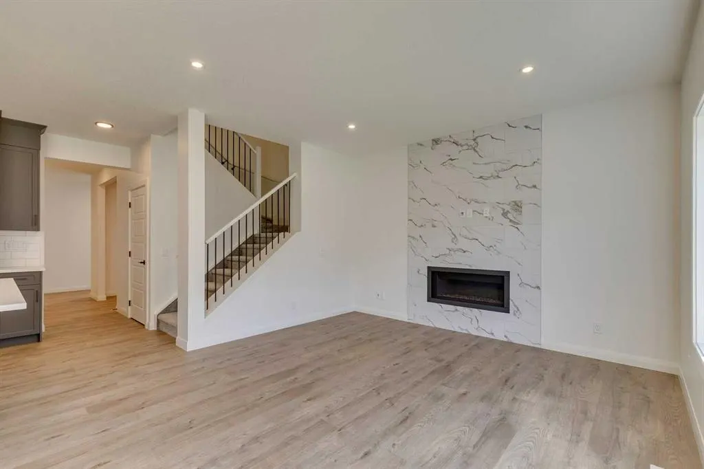 95 Dawson Wharf Mount