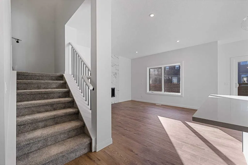 95 Dawson Wharf Mount