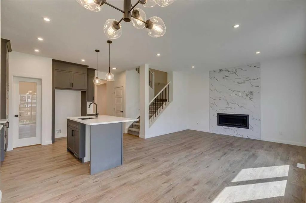 95 Dawson Wharf Mount