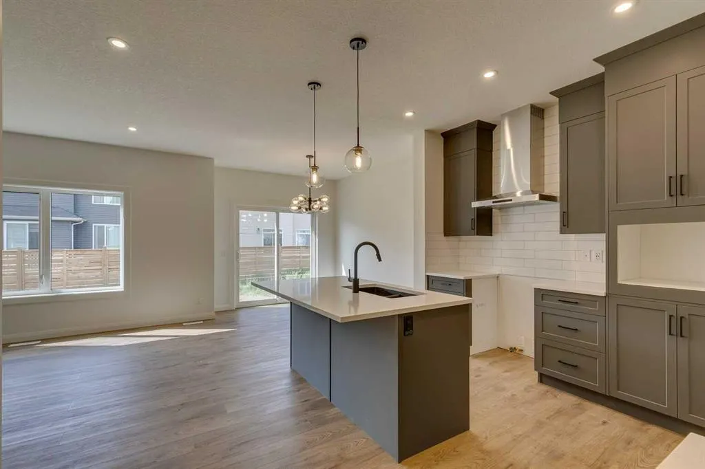 95 Dawson Wharf Mount