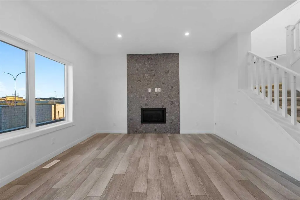 260 Dawson Wharf Crescent