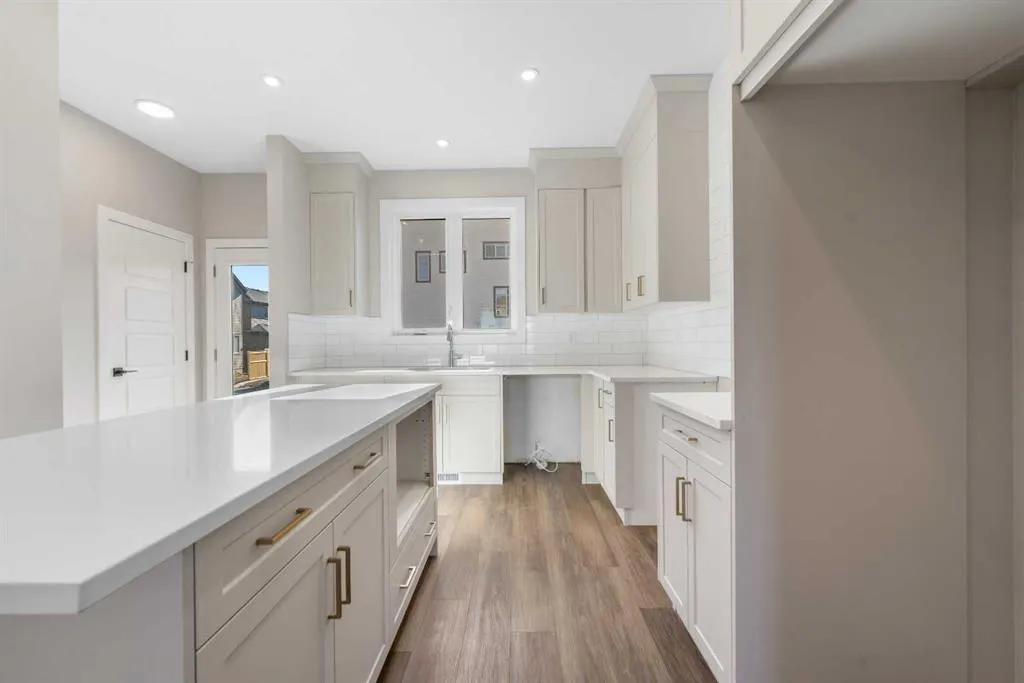 45 Ambleton Boulevard NW