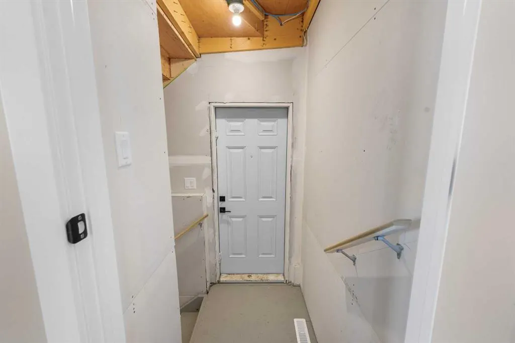 45 Ambleton Boulevard NW