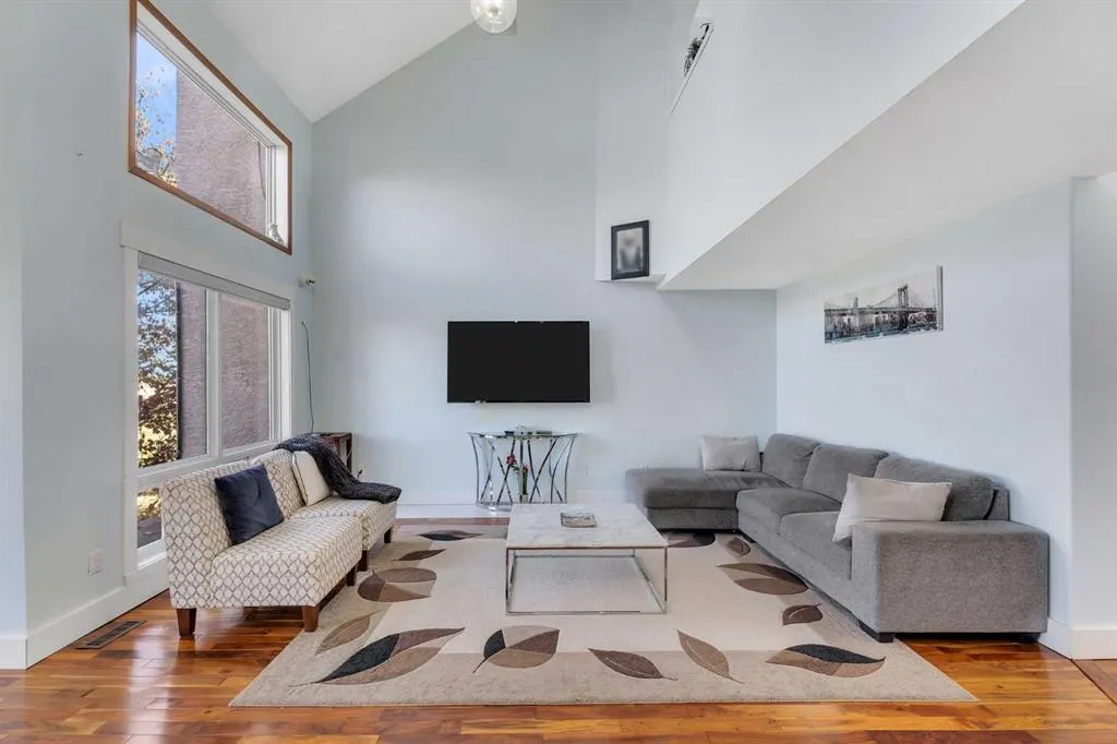 280158 TOWNSHIP ROAD 240