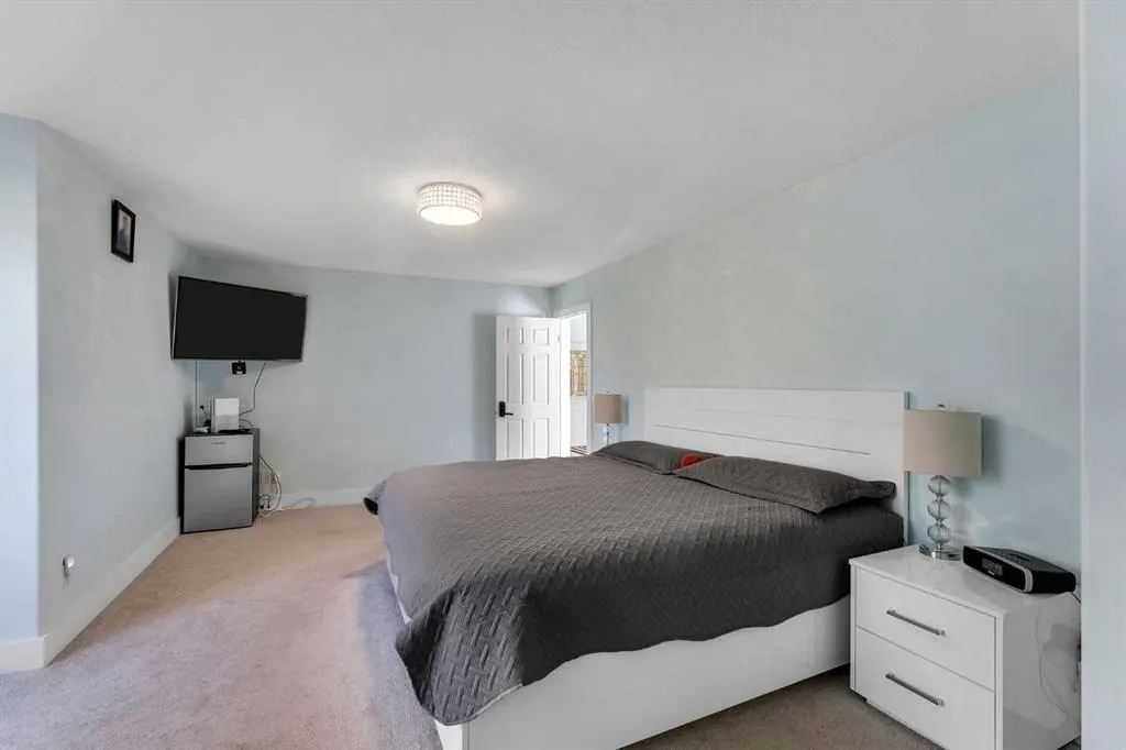 280158 TOWNSHIP ROAD 240