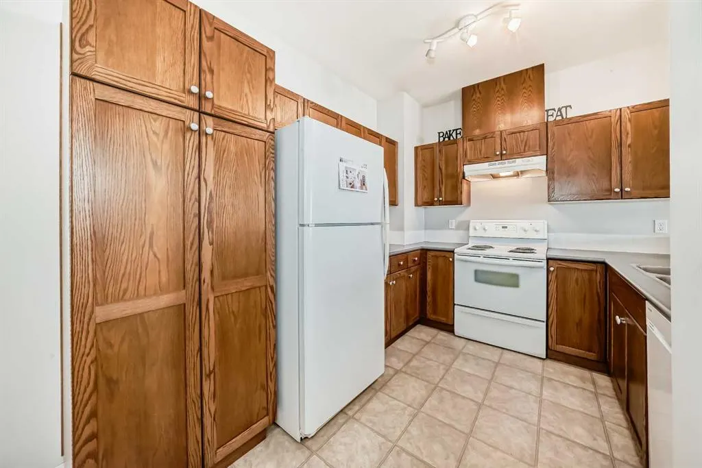 720 Willowbrook Road NW, #702