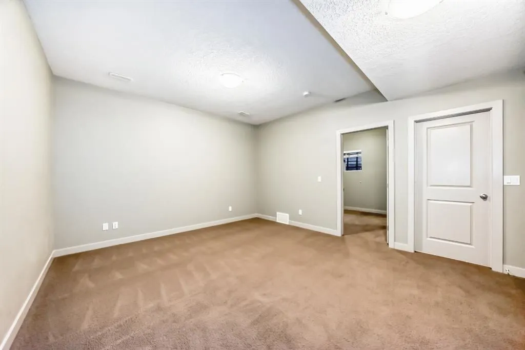 12 Cougar Ridge Landing SW