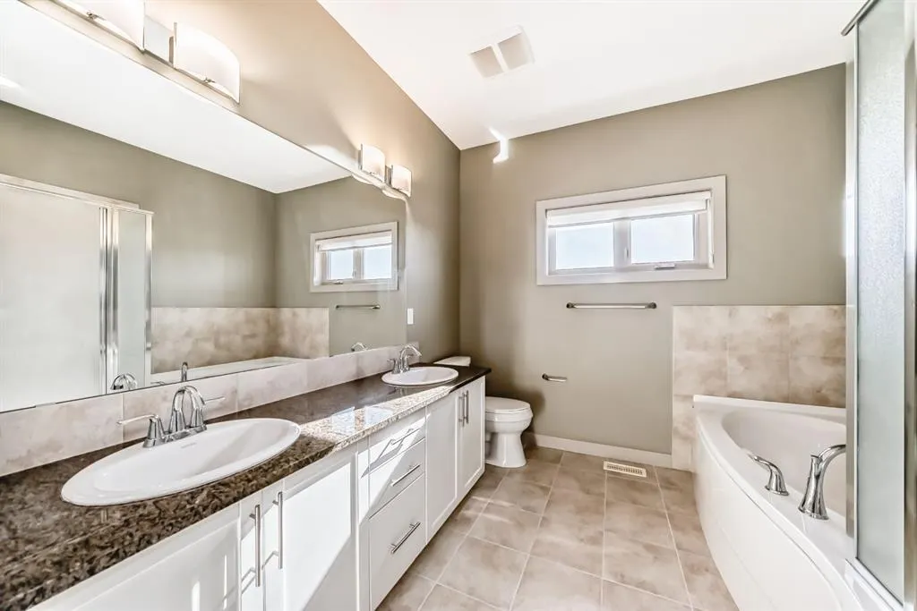 12 Cougar Ridge Landing SW