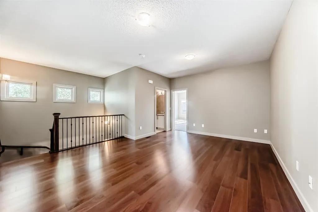 12 Cougar Ridge Landing SW