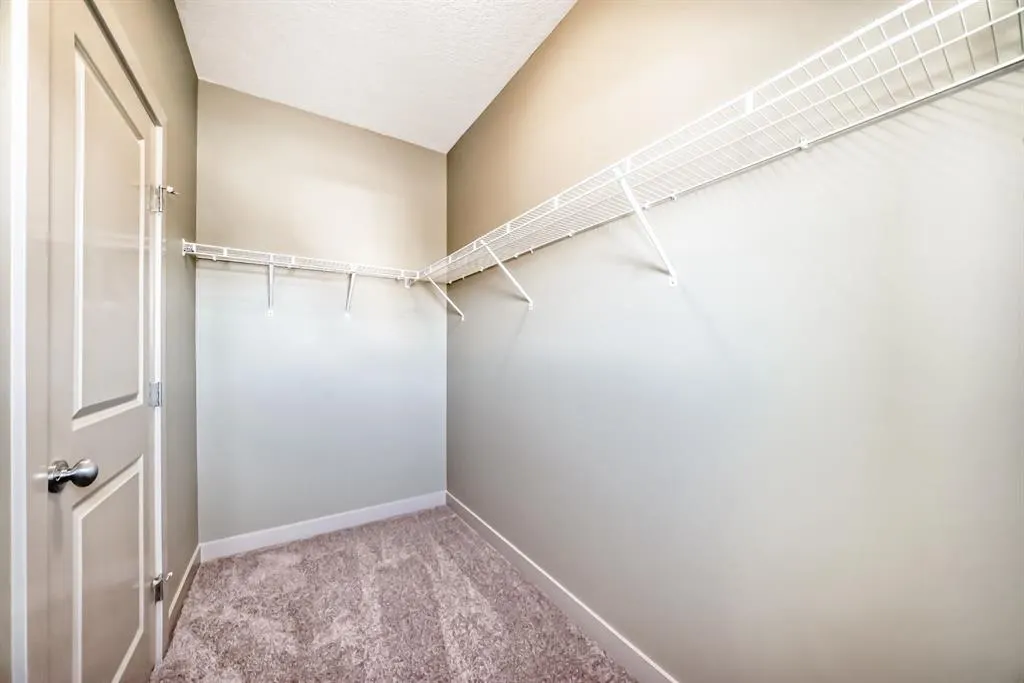 12 Cougar Ridge Landing SW