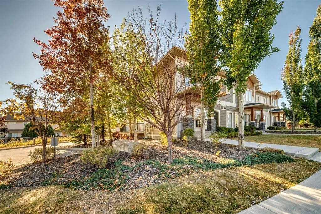 12 Cougar Ridge Landing SW