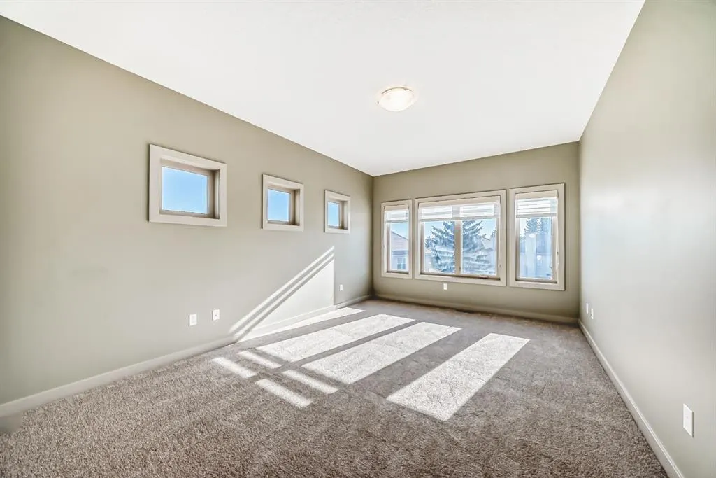12 Cougar Ridge Landing SW