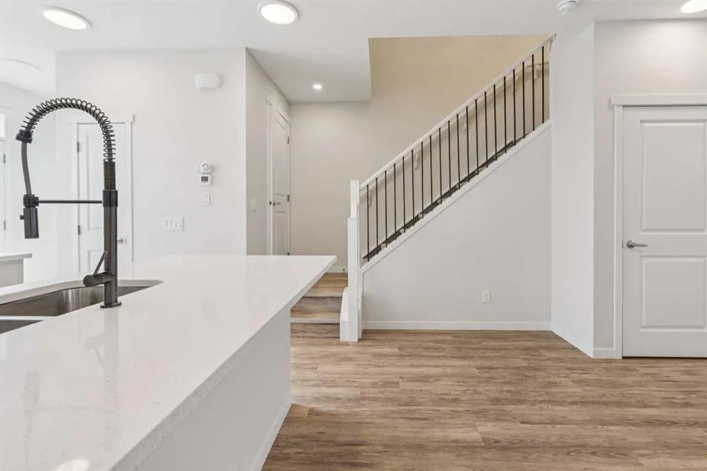 201 Magnolia Terrace SE