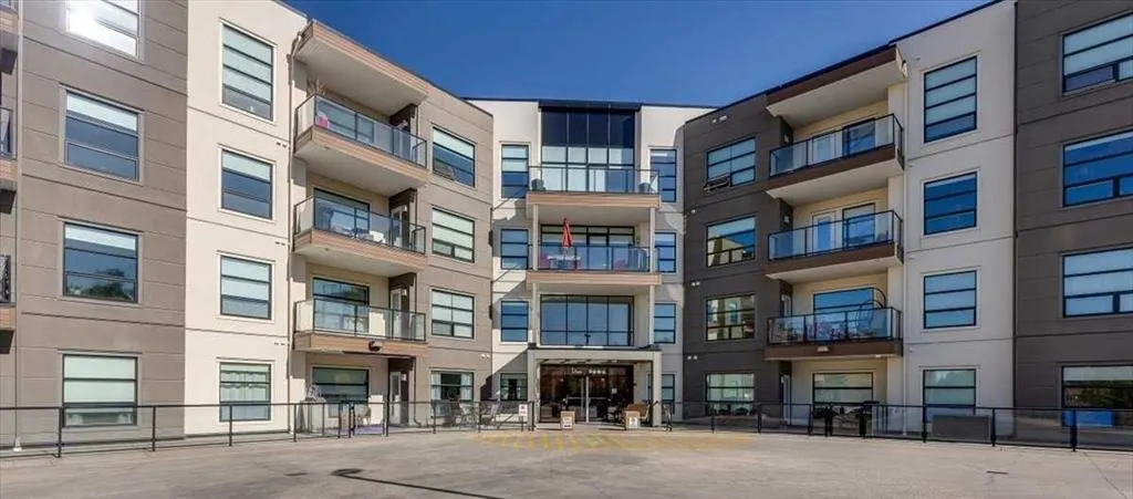 5110 36 Street, #106