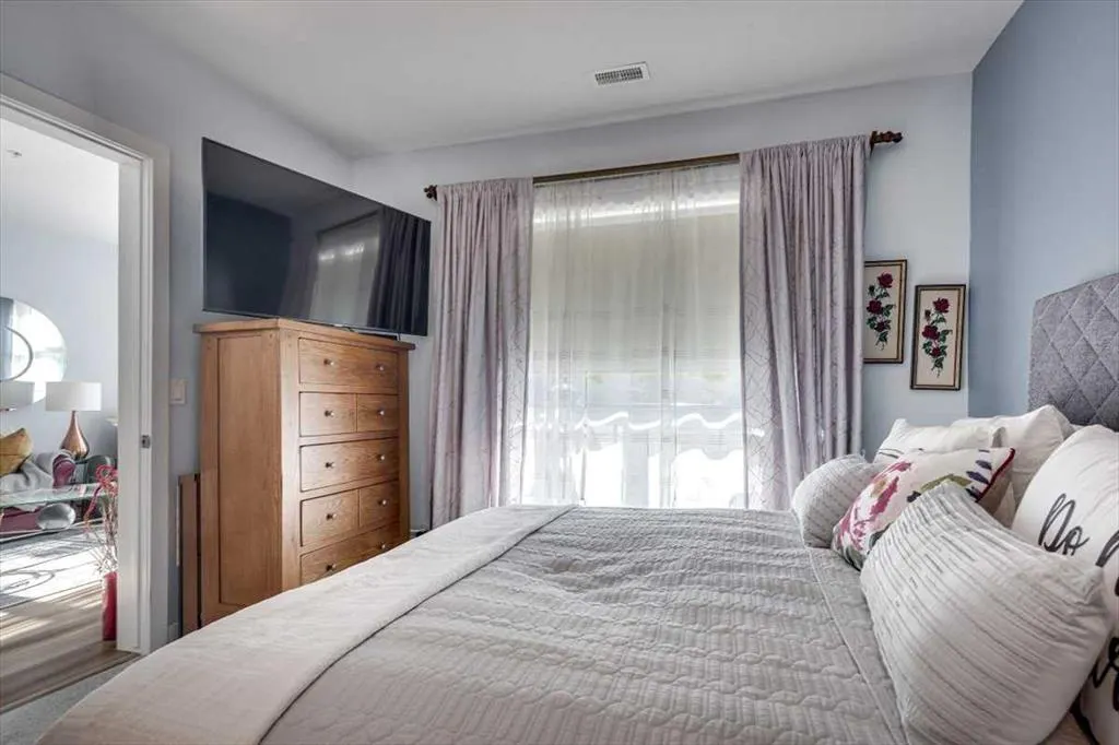 5110 36 Street, #106