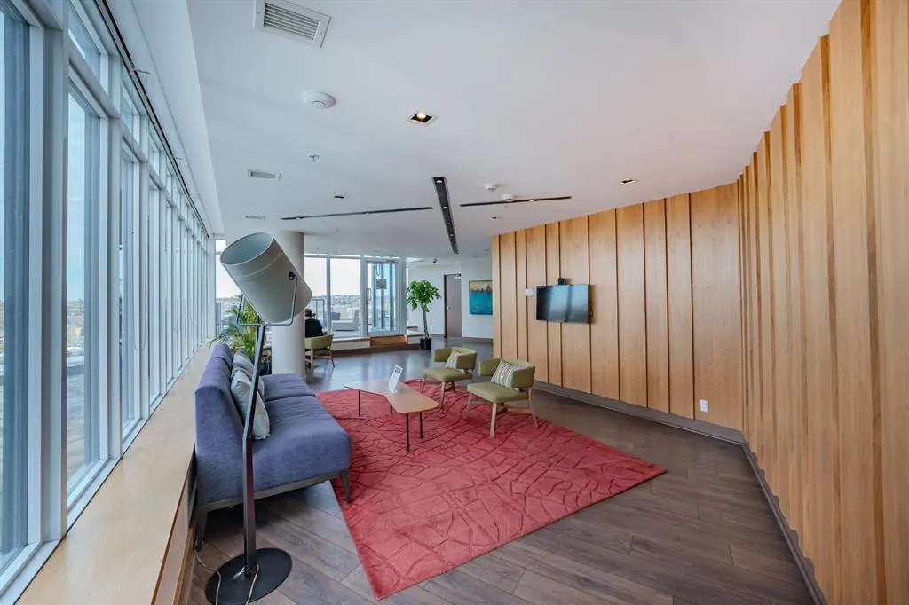 550 Riverfront Avenue SE, #309